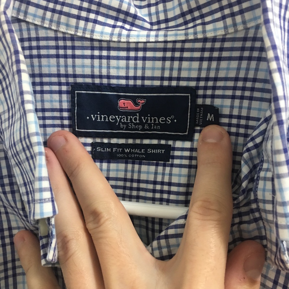 Vineyard Vines Button Down - image 2